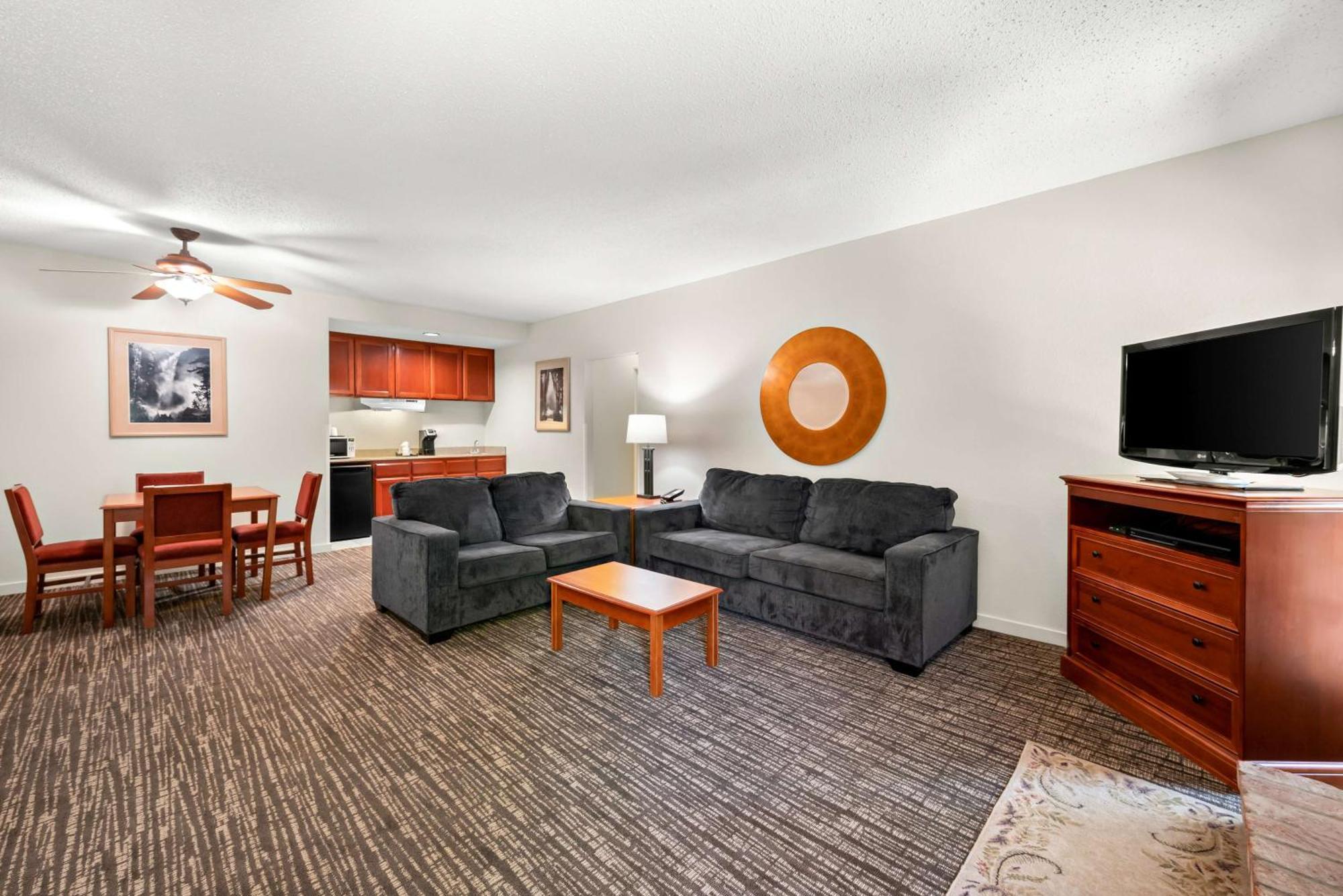 Best Western Stagecoach Inn Pollock Pines Exterior foto